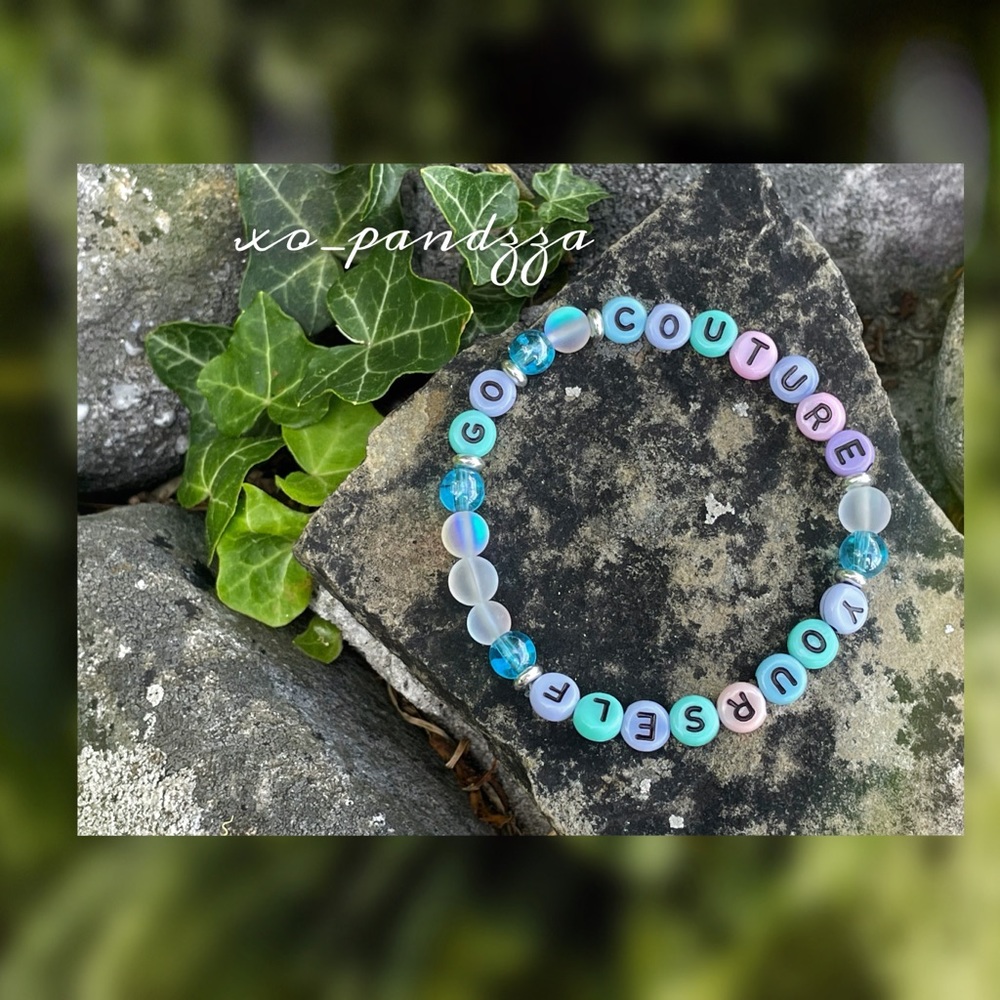 Go Couture Yourself 💋 Juicy Couture bracelet